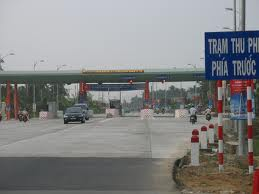 Từ ngày 1 1 2013  Yêu cầu dừng thu ở các trạm thu phí đường bộ nộp ngân sách
